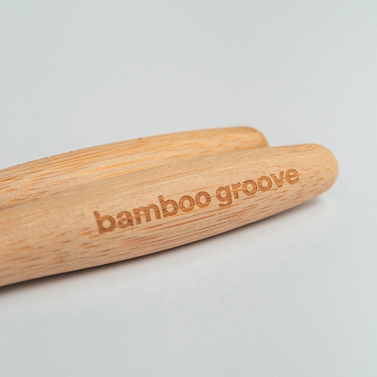 Zahnbürste aus 100% hochwertigstem Bambus (einzeln)
